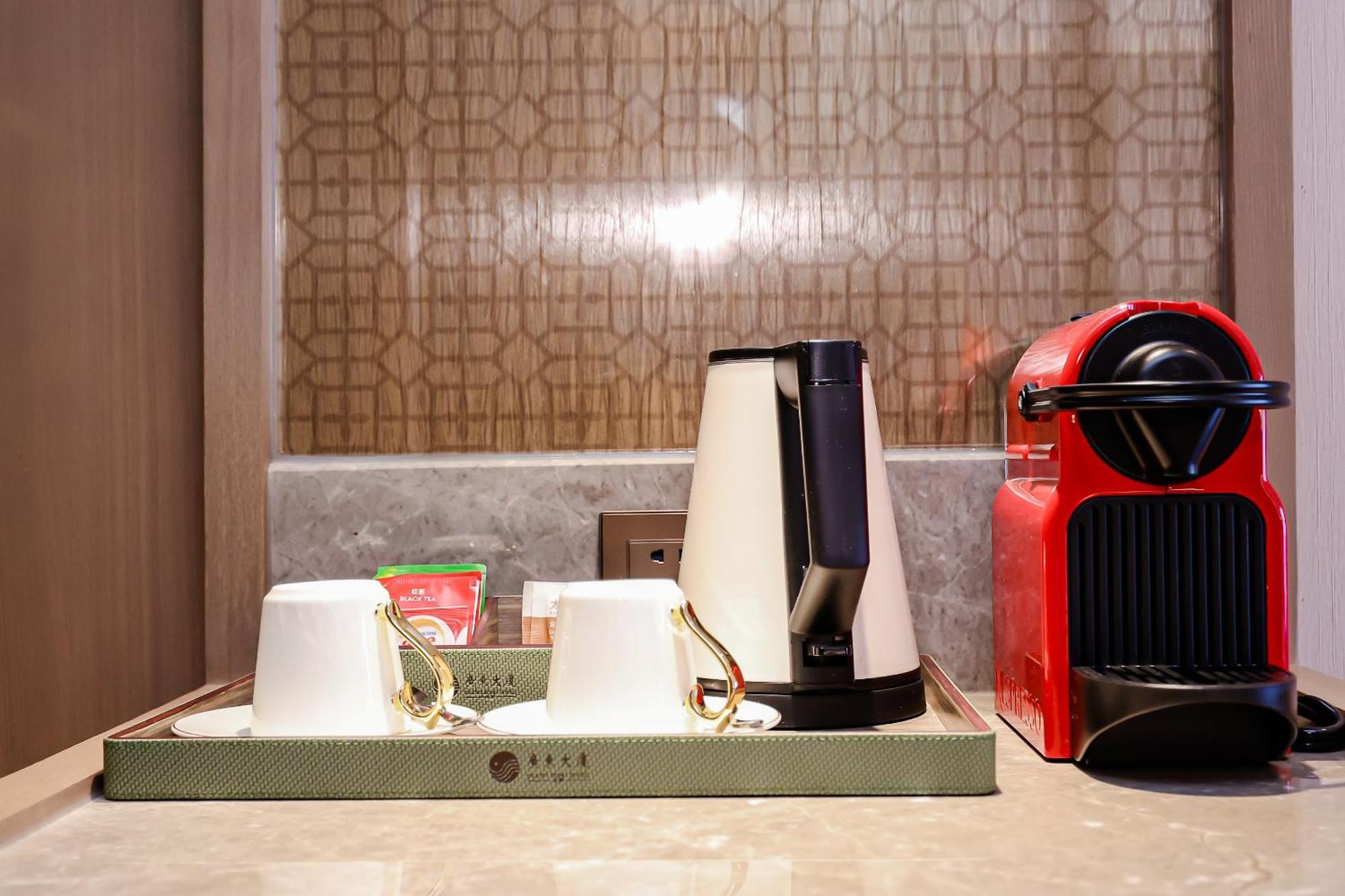 Beijing Guangdong Hotel Bagian luar foto