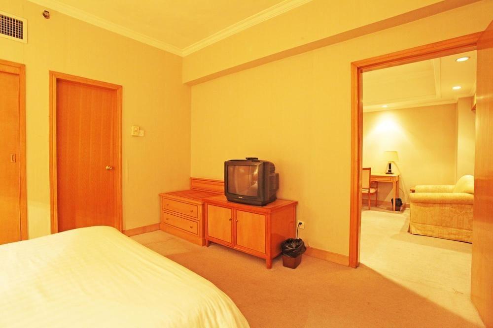 Beijing Guangdong Hotel Bagian luar foto